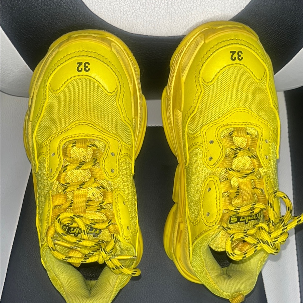 Balenciaga Kids Yellow Sneakers Size 32 US 1 - Picture 15 of 17